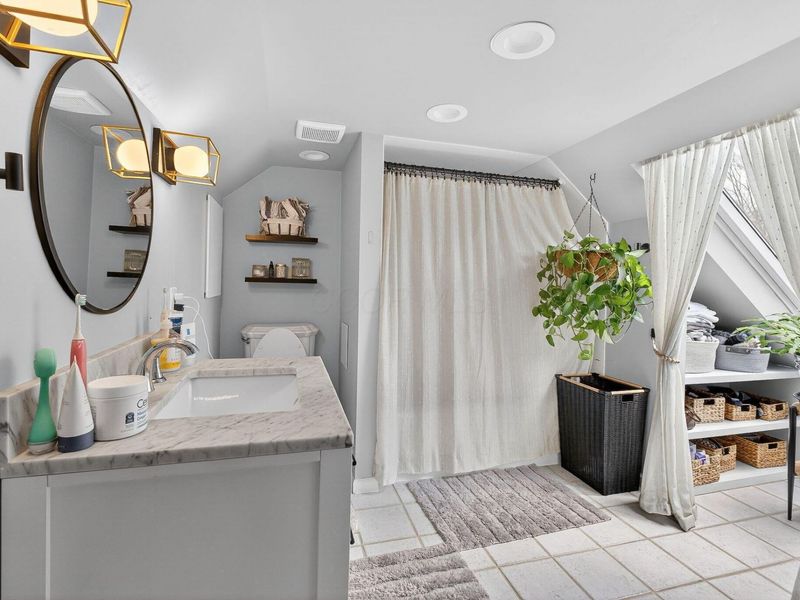 205 W Henderson Road, Columbus, OH 43214 Photo 40