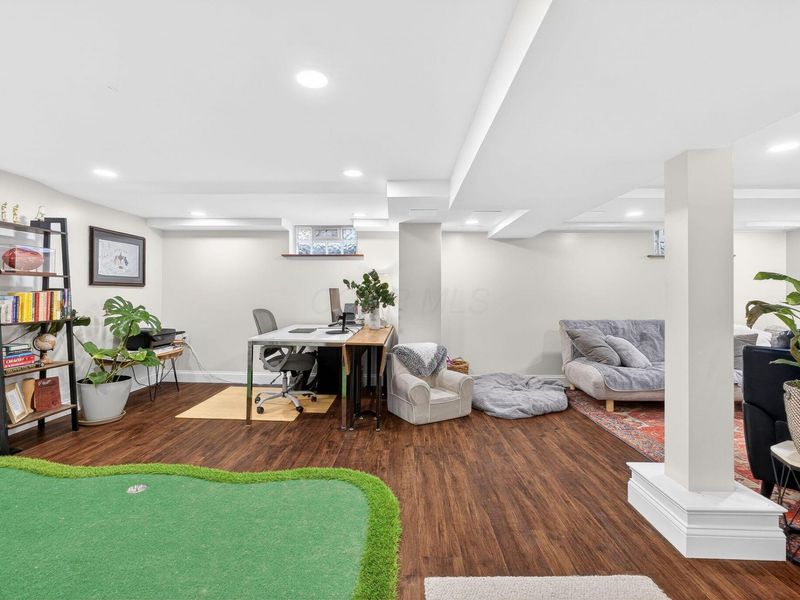 205 W Henderson Road, Columbus, OH 43214 Photo 45