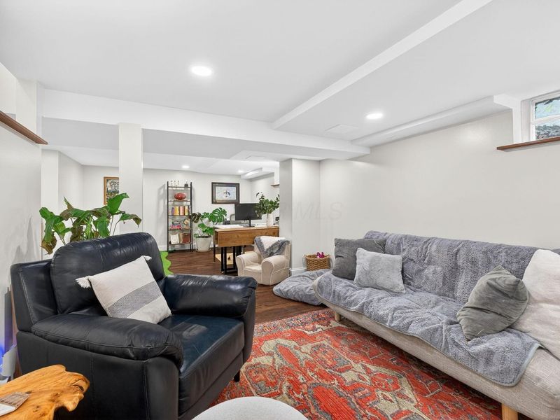 205 W Henderson Road, Columbus, OH 43214 Photo 48