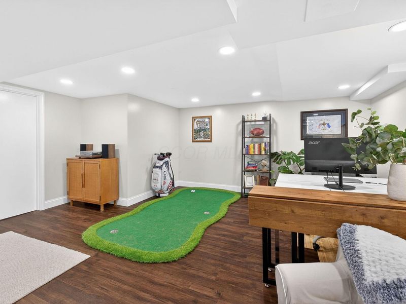 205 W Henderson Road, Columbus, OH 43214 Photo 49