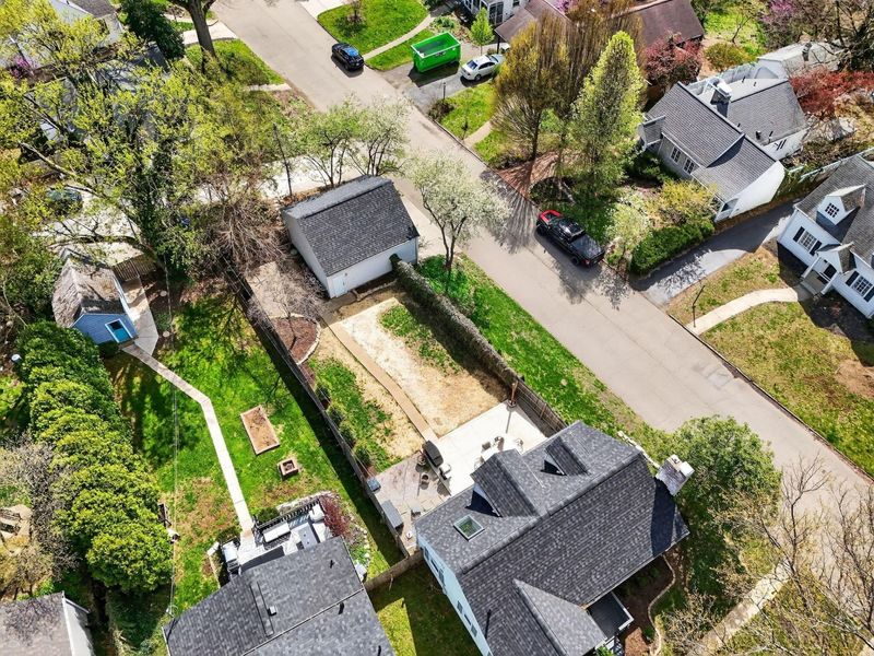 205 W Henderson Road, Columbus, OH 43214 Photo 5