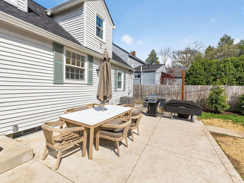 205 W Henderson Road, Columbus, OH 43214 Photo 58