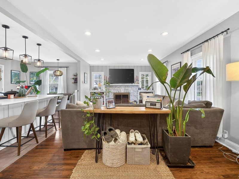 205 W Henderson Road, Columbus, OH 43214 Photo 8