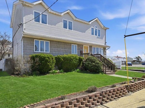 955 S Long Beach Avenue , Freeport, NY 11520