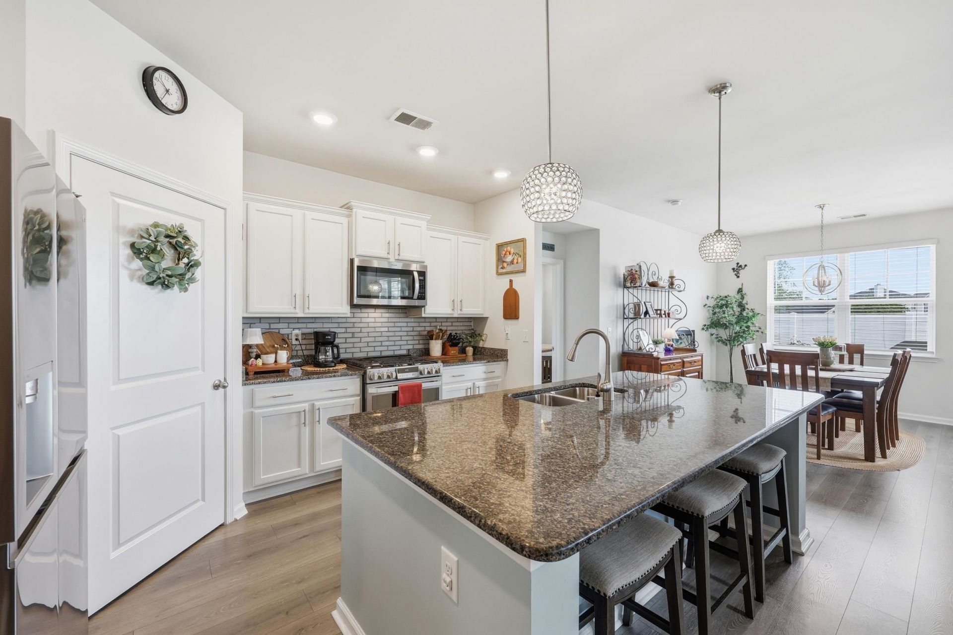 5010 Oat Fields Dr.  Photo 8