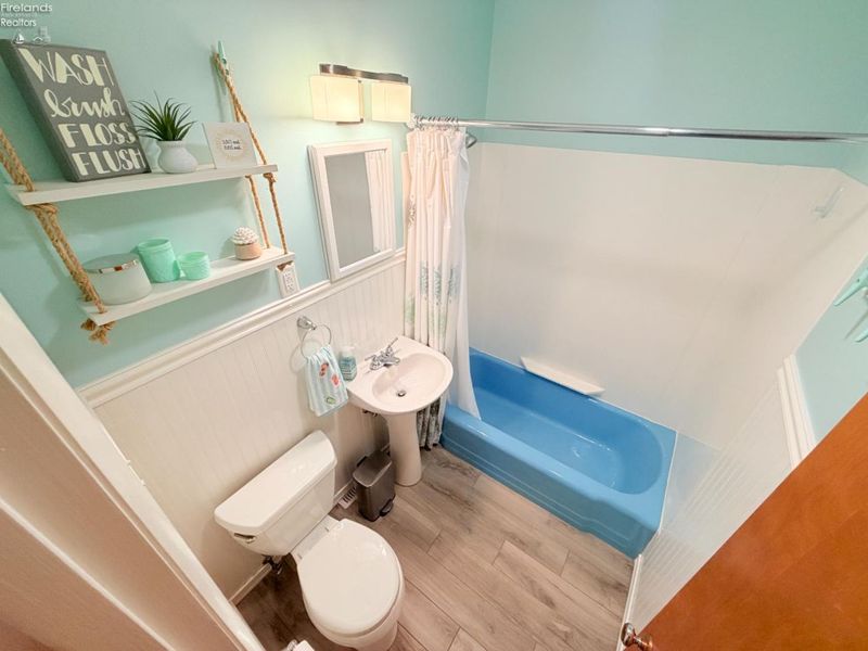 2078 Willowcove Drive, Marblehead, OH 43440 Photo 17