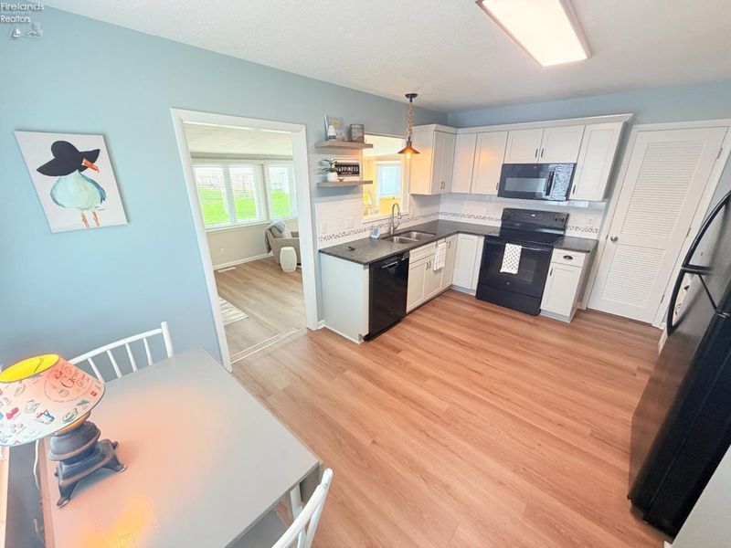 2078 Willowcove Drive, Marblehead, OH 43440 Photo 22