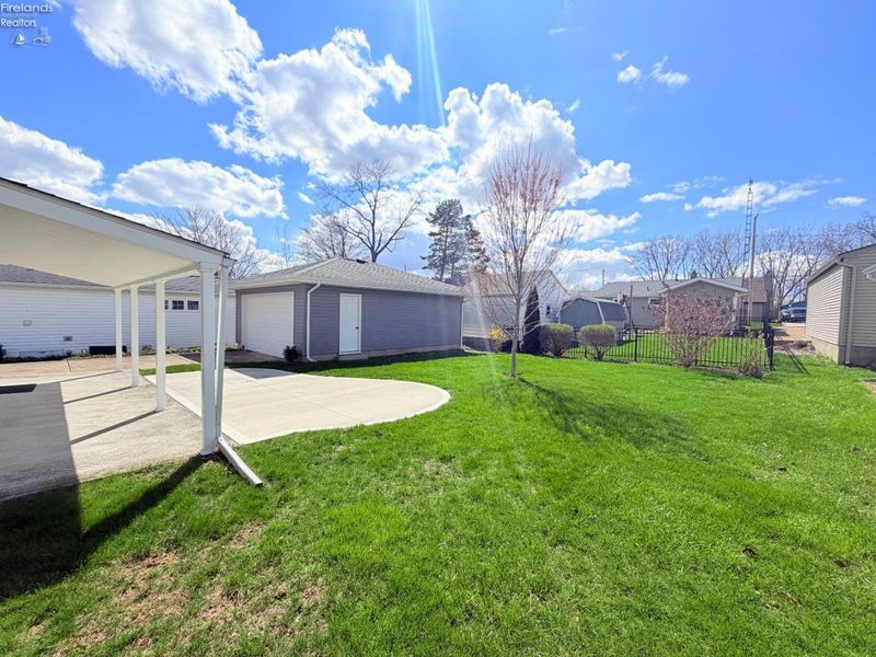 2078 Willowcove Drive, Marblehead, OH 43440 Photo 35