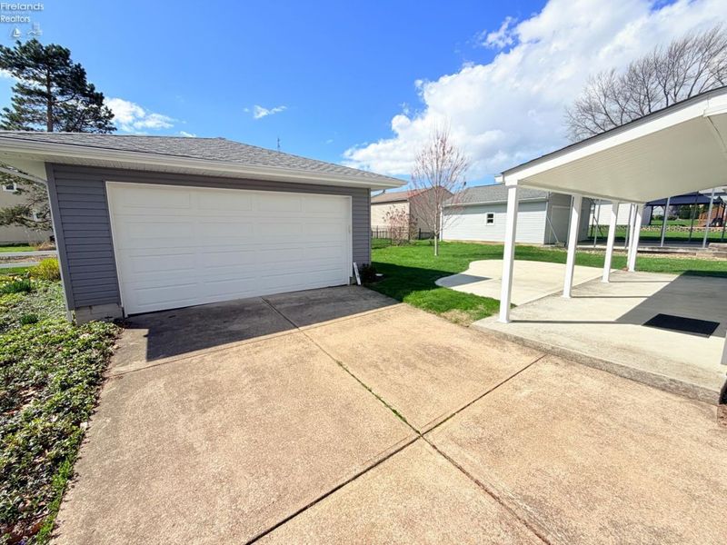 2078 Willowcove Drive, Marblehead, OH 43440 Photo 37