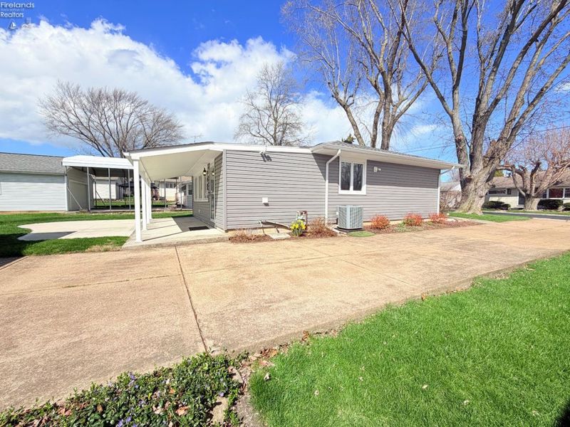 2078 Willowcove Drive, Marblehead, OH 43440 Photo 41