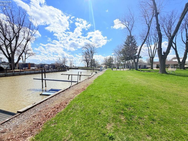 2078 Willowcove Drive, Marblehead, OH 43440 Photo 42