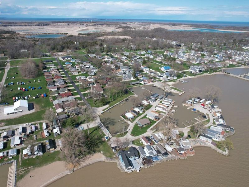 2078 Willowcove Drive, Marblehead, OH 43440 Photo 56