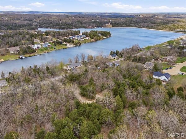 109 Lakeshore Drive, De Soto, MO 63020