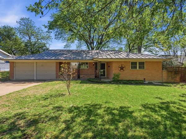 4105 Springbranch Drive, Benbrook, TX 76116
