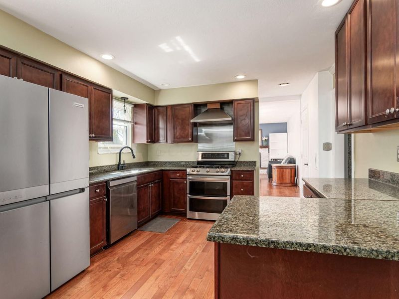 6869 Cedar Brook Place, New Albany, OH 43054 Photo 3