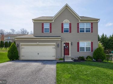 1550 PLEADER LANE, YORK, PA 17402