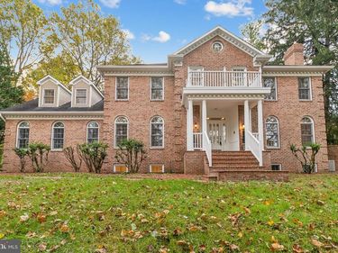 2527 HUNTER MILL ROAD, OAKTON, VA 22124