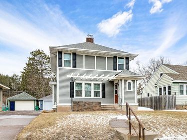 1735 Woodland Avenue, Duluth, MN 55803