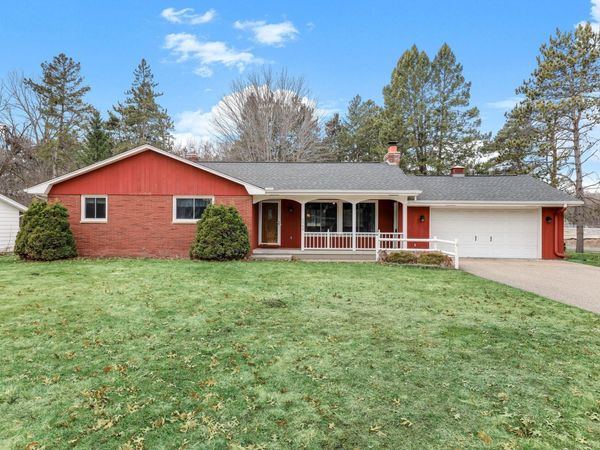 2988 Legion Avenue N, Lake Elmo, MN 55042