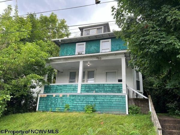 743 Wells Street, Morgantown, WV 26505