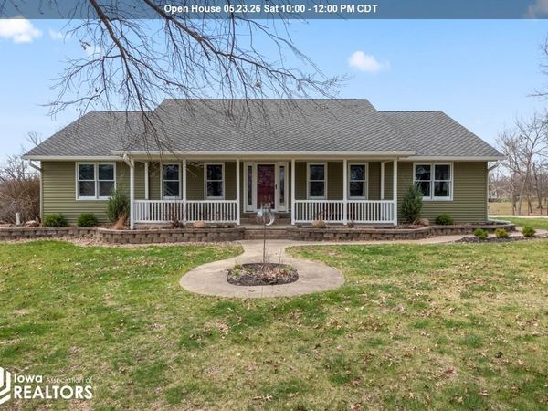 10 Country Club Drive, Bloomfield, IA 52537
