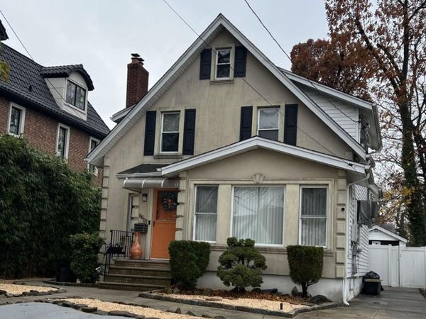 8602 Santiago Street, Holliswood, NY 11423