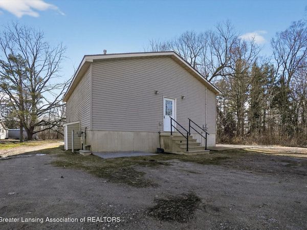 321 S Gould Street, Owosso, MI 48867