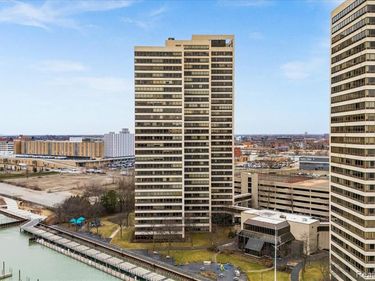 1001 W Jefferson Avenue, Detroit, MI 48226