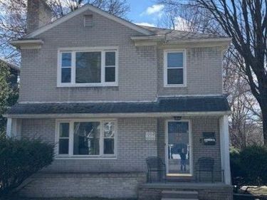 1002 E Lincoln Avenue, Royal Oak, MI 48067