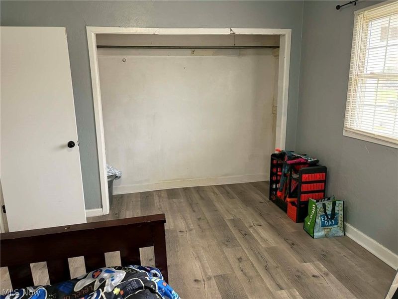 990 N TRIMBLE Road , Mansfield, OH 44906 Photo 4