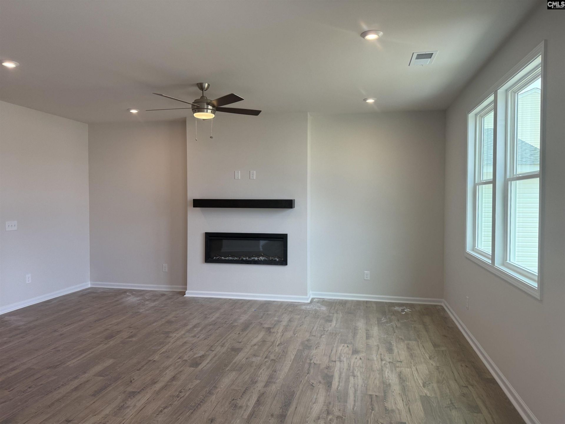 836 Huxley Lane Photo 7