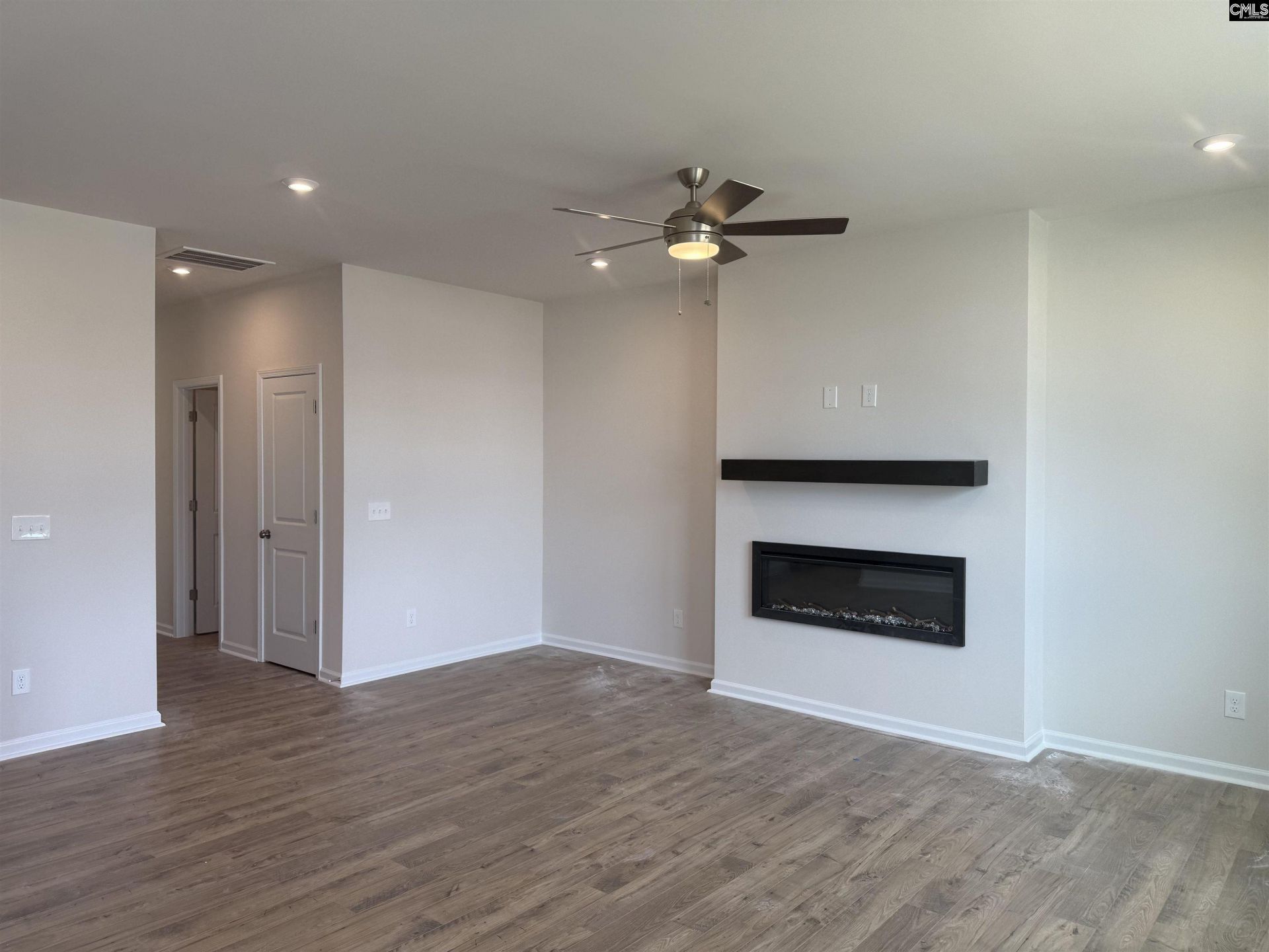836 Huxley Lane Photo 8