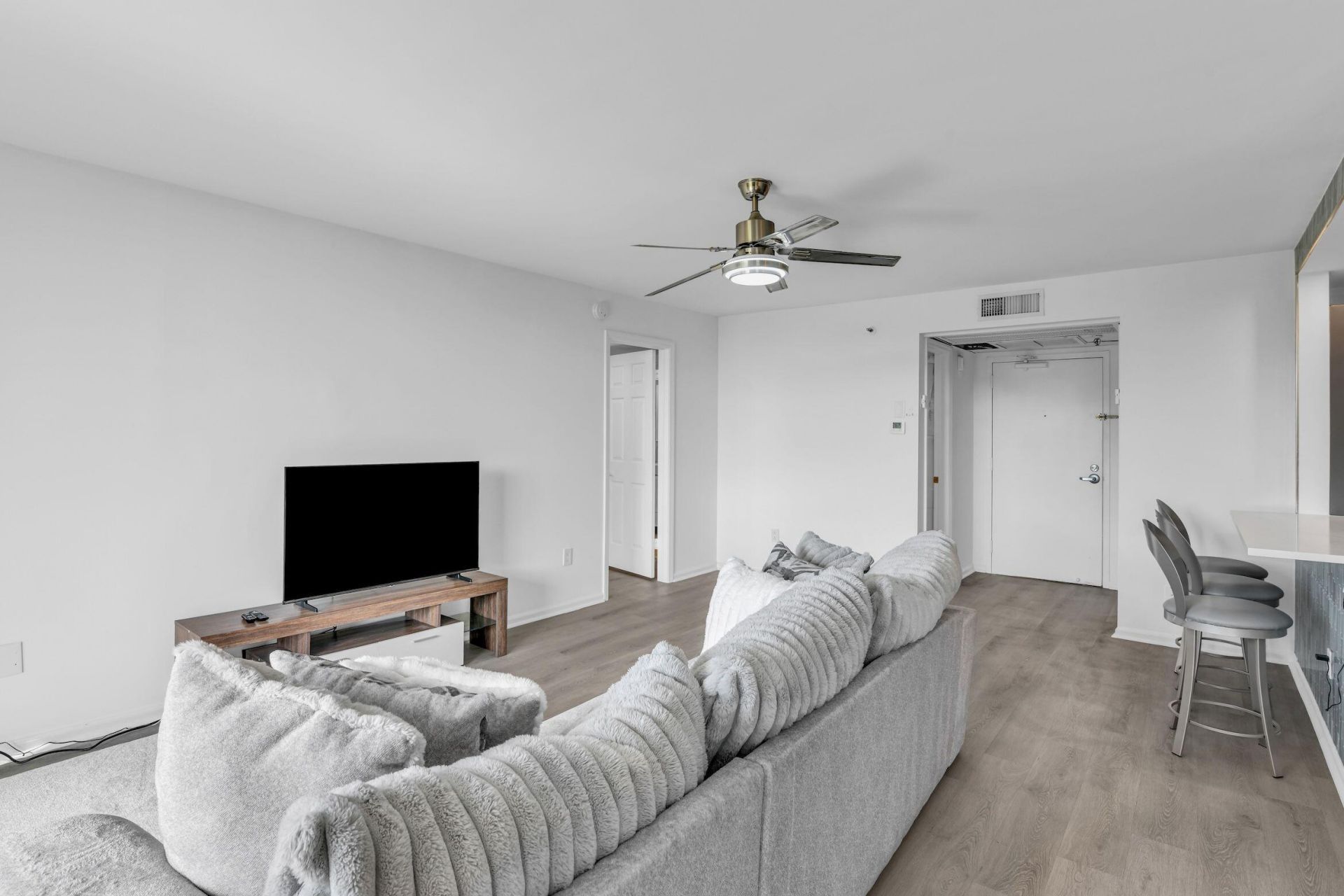 859 Jeffery Street Se, Unit 5090, Boca Raton, FL 33487 Photo