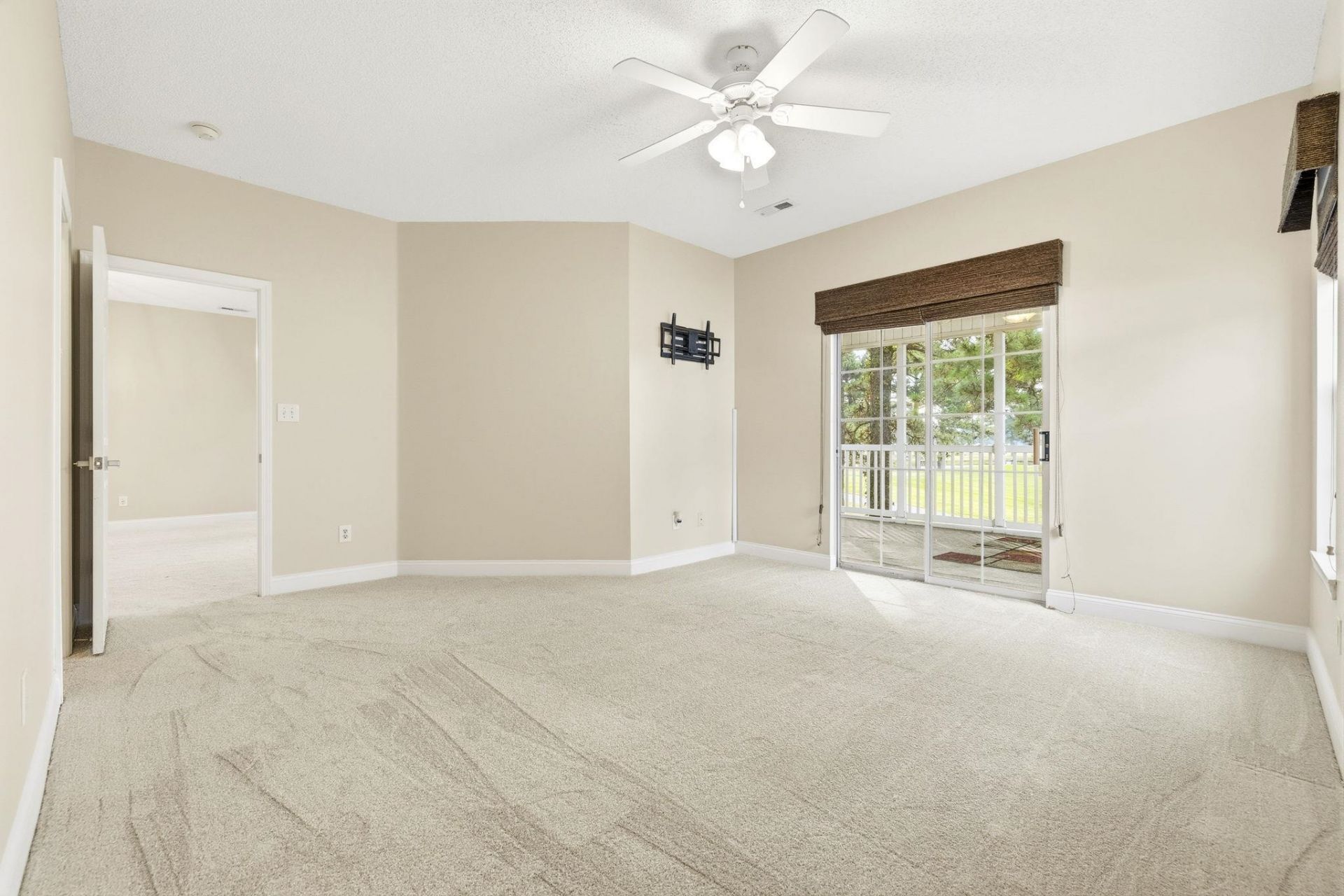 5049 Glenbrook Dr. Photo 17