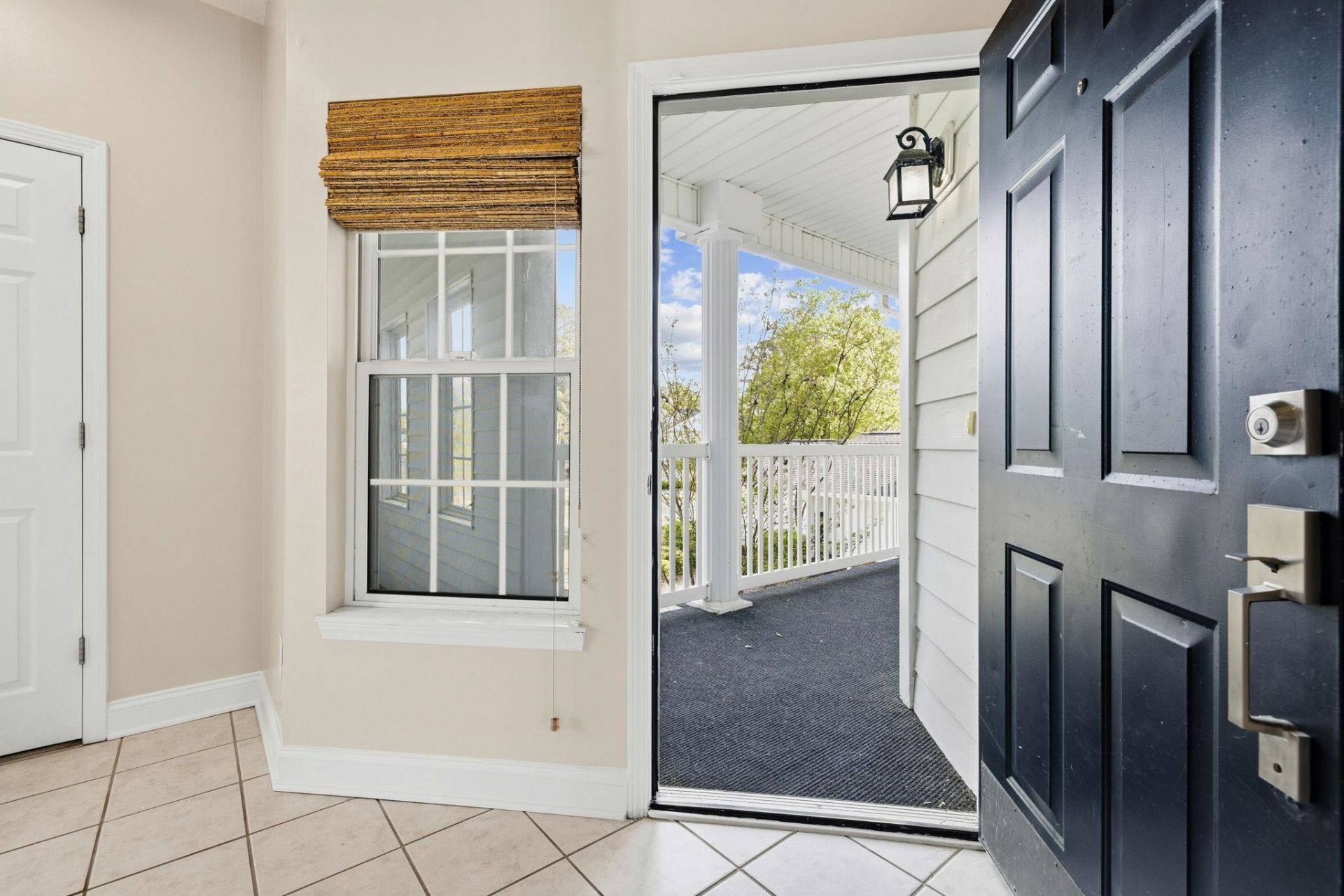 5049 Glenbrook Dr. Photo 2
