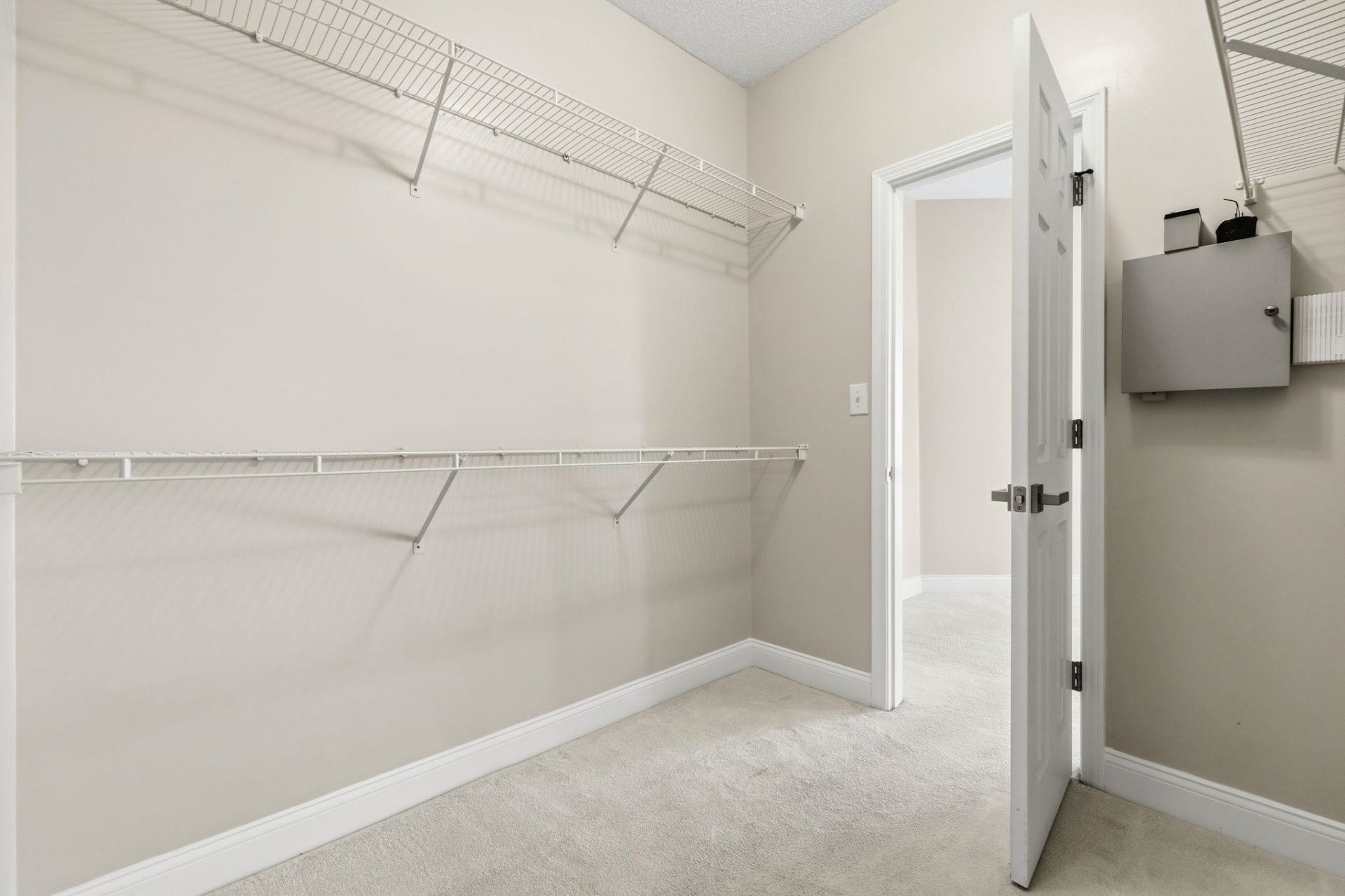 5049 Glenbrook Dr.  Photo 20