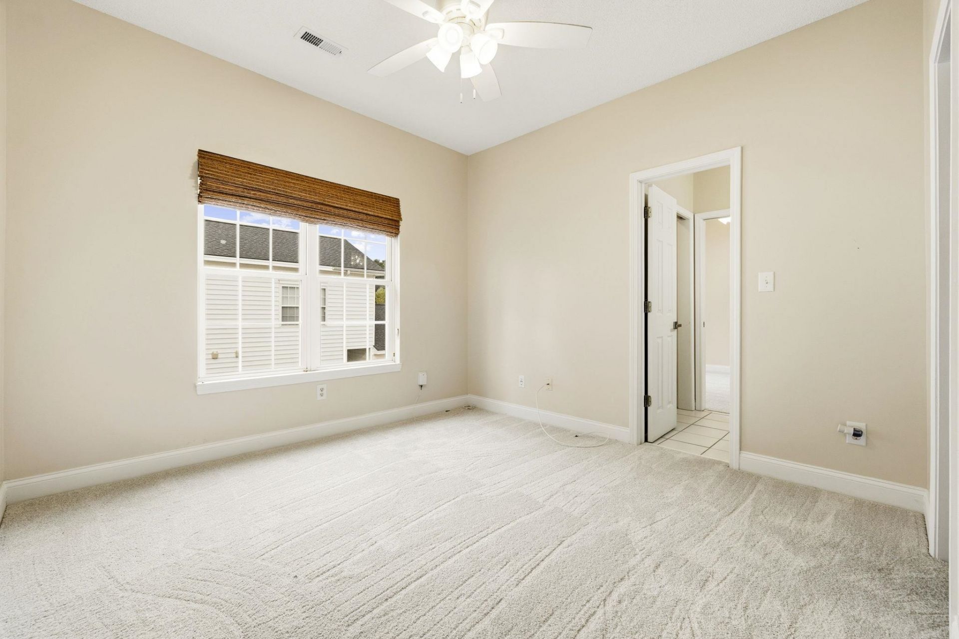 5049 Glenbrook Dr. Photo 24