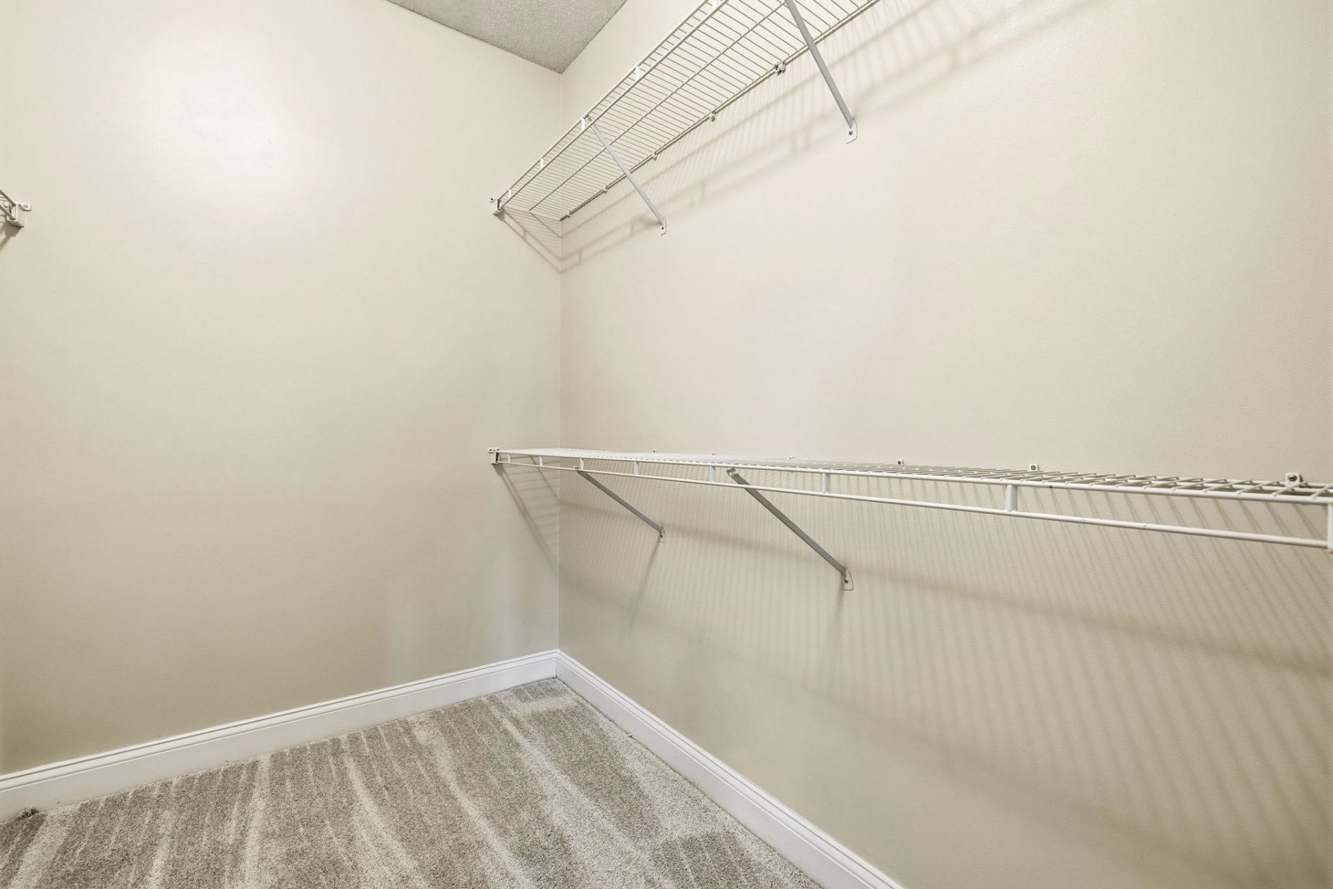 5049 Glenbrook Dr. Photo 28