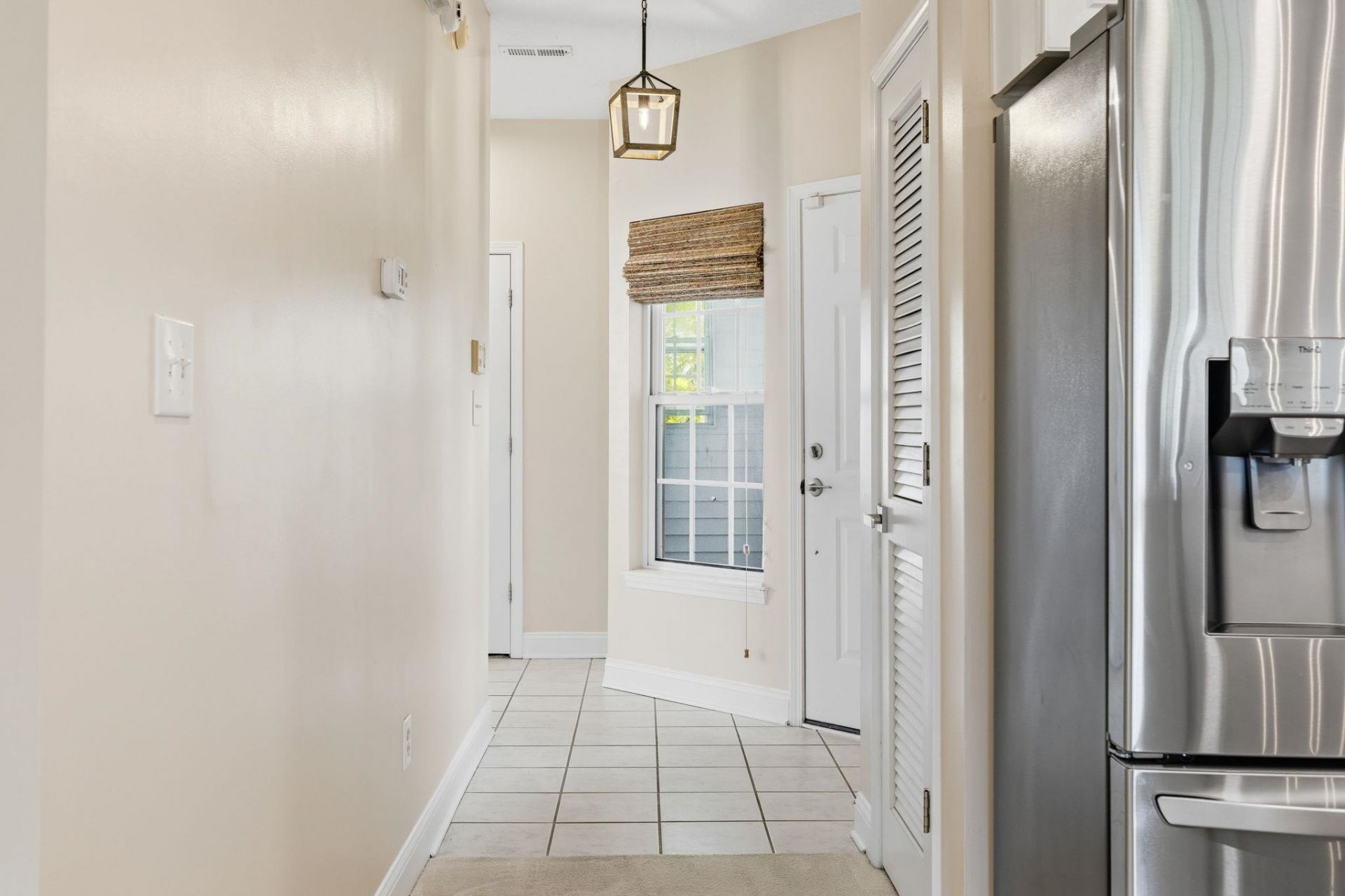 5049 Glenbrook Dr. Photo 3