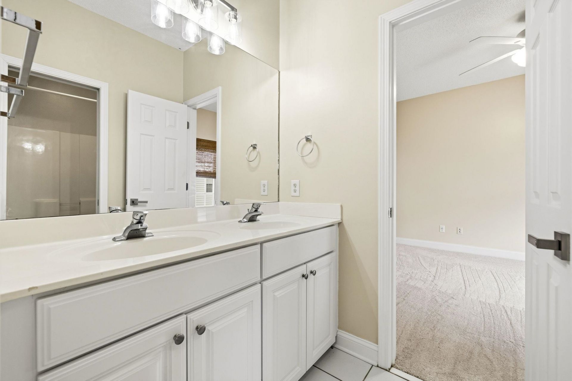 5049 Glenbrook Dr. Photo 31