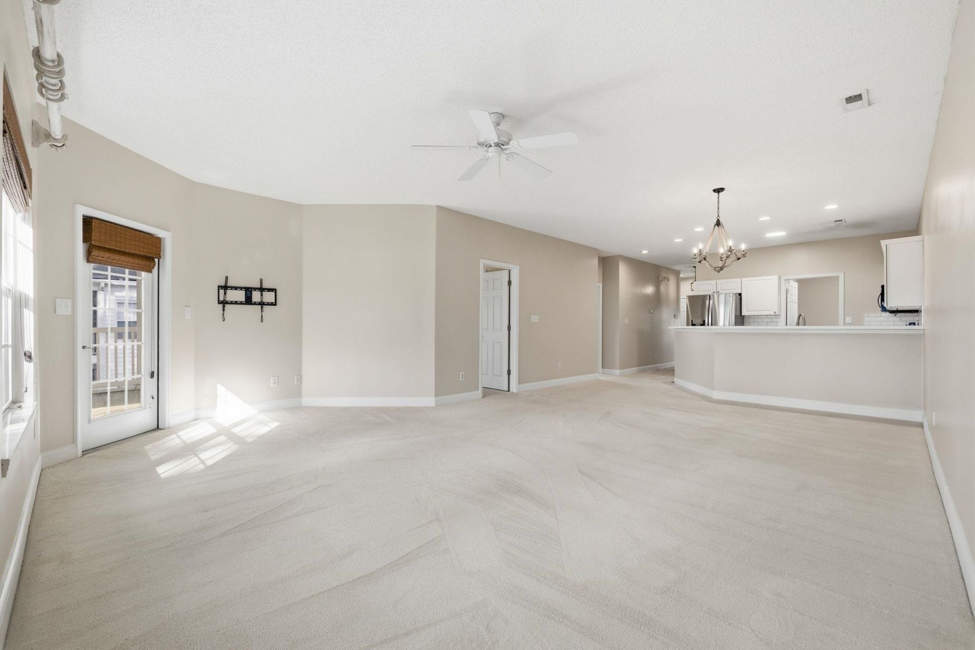 5049 Glenbrook Dr.  Photo 5