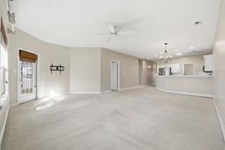 5049 Glenbrook Dr.  photo 4