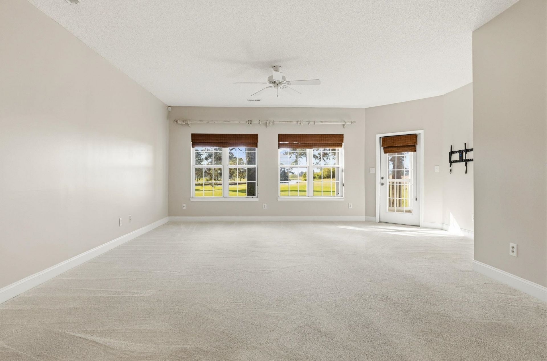 5049 Glenbrook Dr.  Photo 6