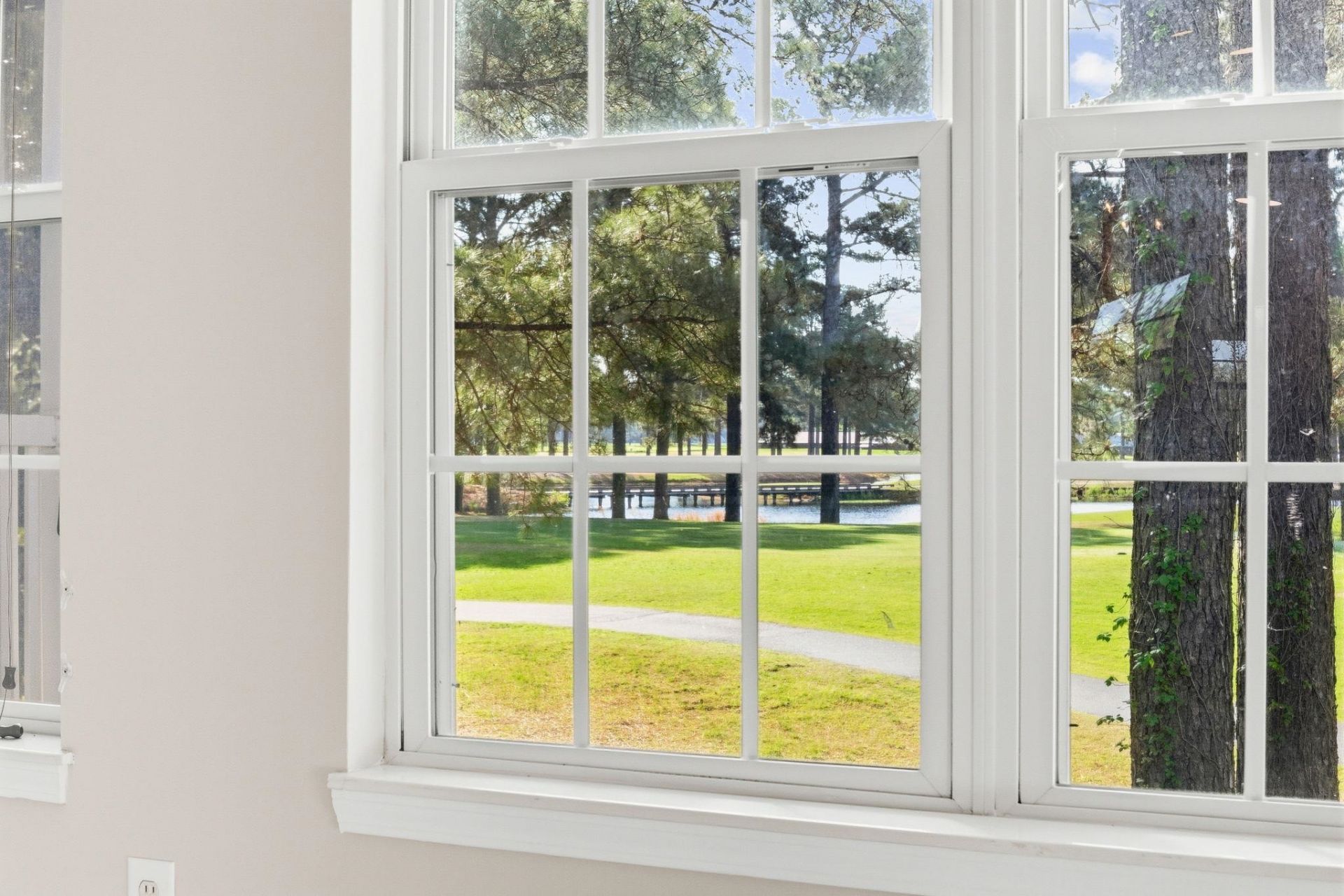 5049 Glenbrook Dr.  Photo 8