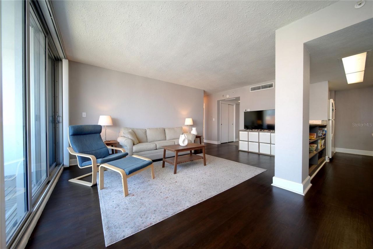 470 3rd Street S, Unit 612, Saint Petersburg, FL 33701 Photo