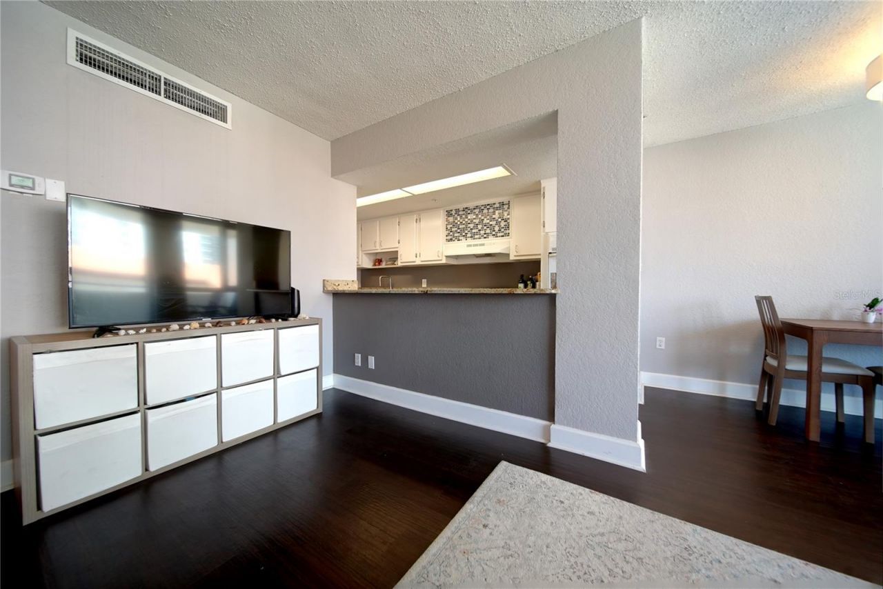 470 3rd Street S, Unit 612, Saint Petersburg, FL 33701 Photo