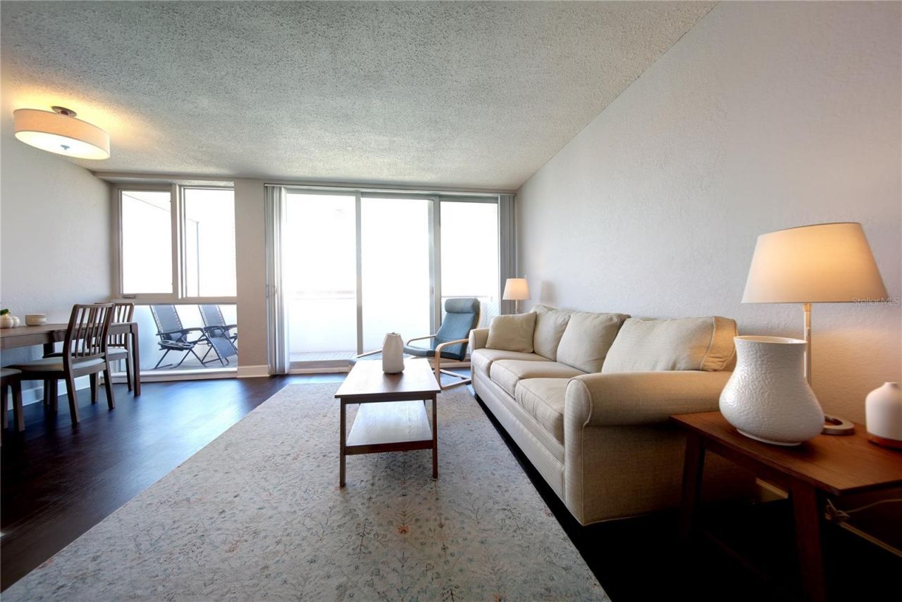 470 3rd Street S, Unit 612, Saint Petersburg, FL 33701 Photo