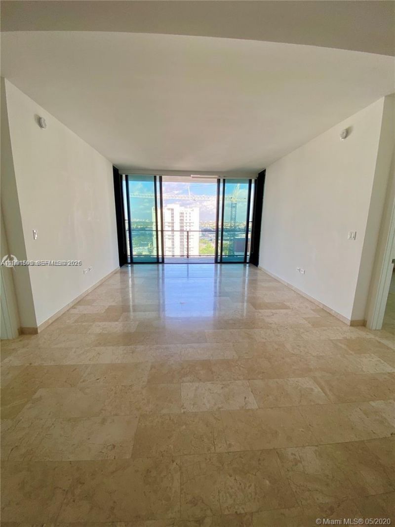 88 SW 7th St, Unit 1404, Miami, FL 33130 Photo