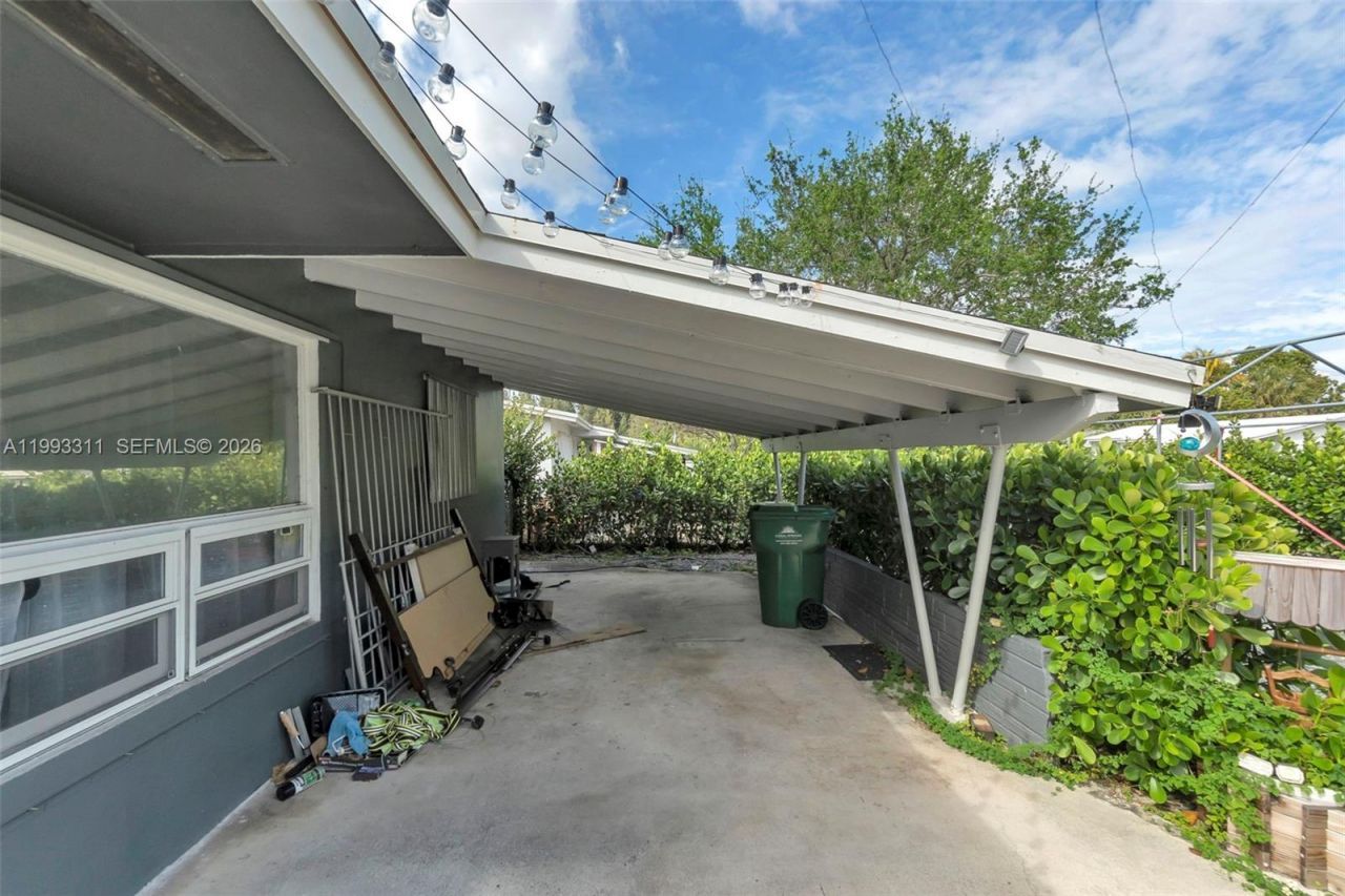 1745 SW 43rd Ave , Fort Lauderdale, FL 33317 Photo