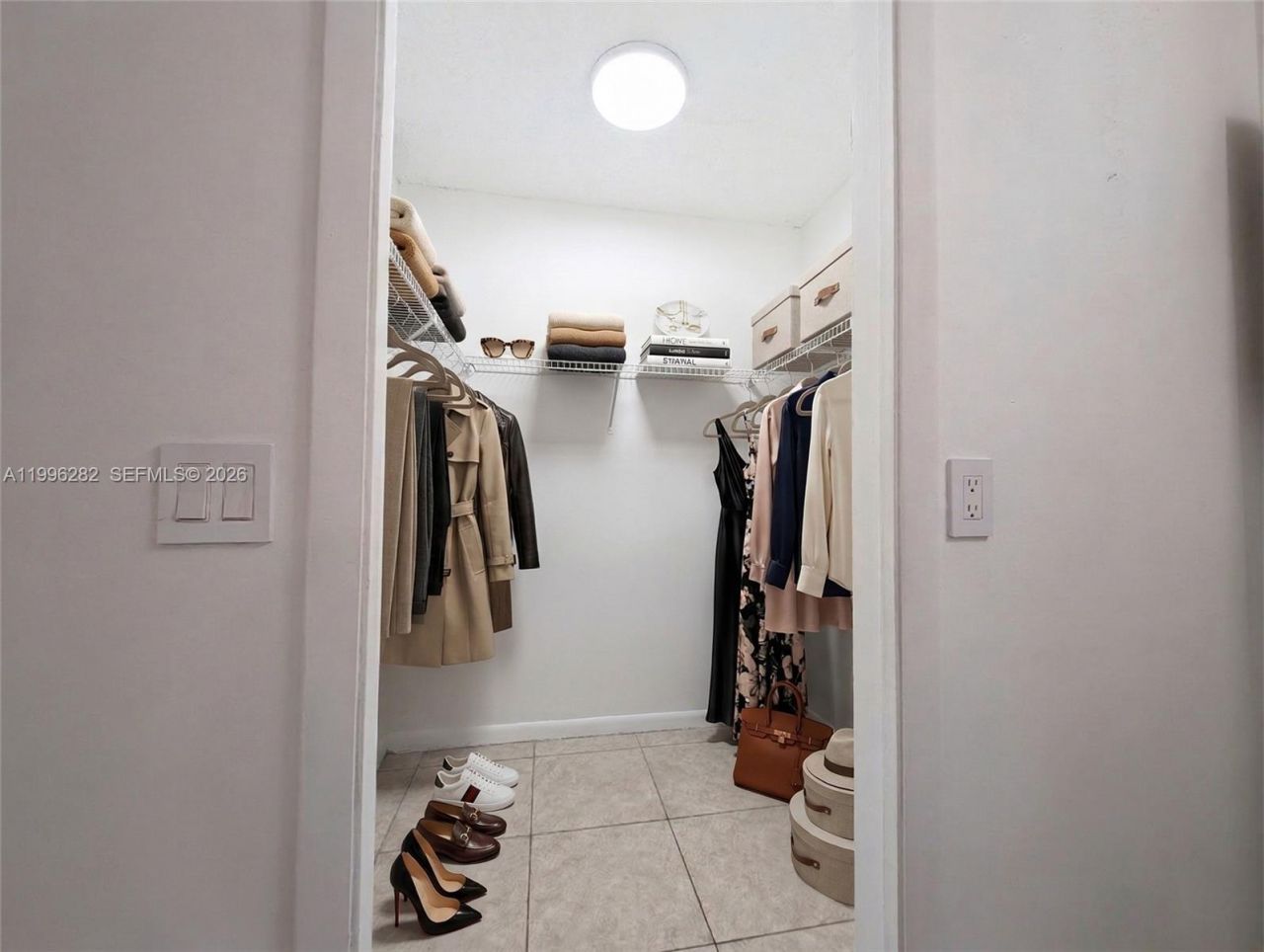 310 Lakeview Dr, Unit 105, Weston, FL 33326 Photo